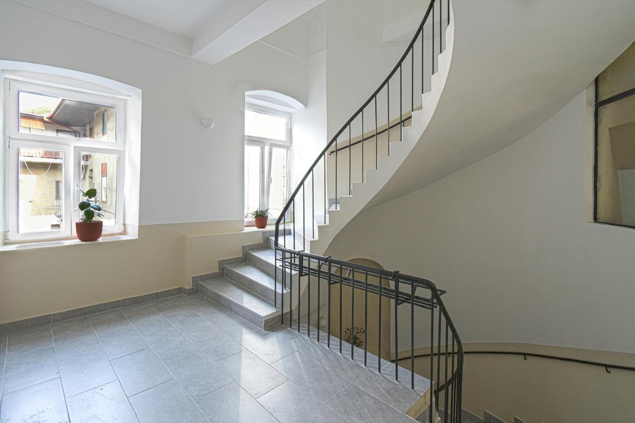 F9 And New F9 Apartment Zagreb Exterior foto