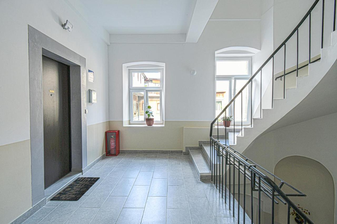 F9 And New F9 Apartment Zagreb Exterior foto